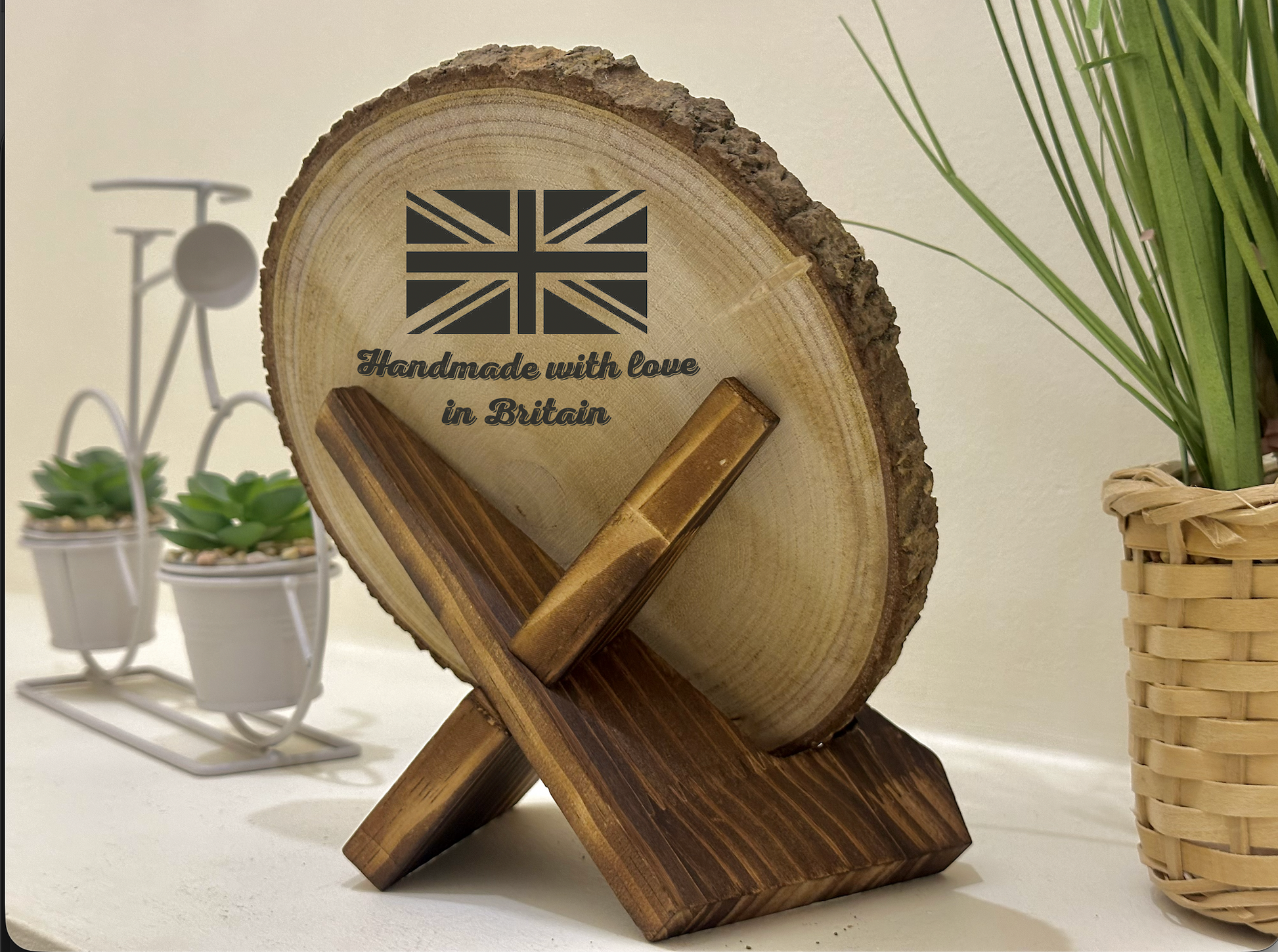 personalized Wooden family tree made in the UK
