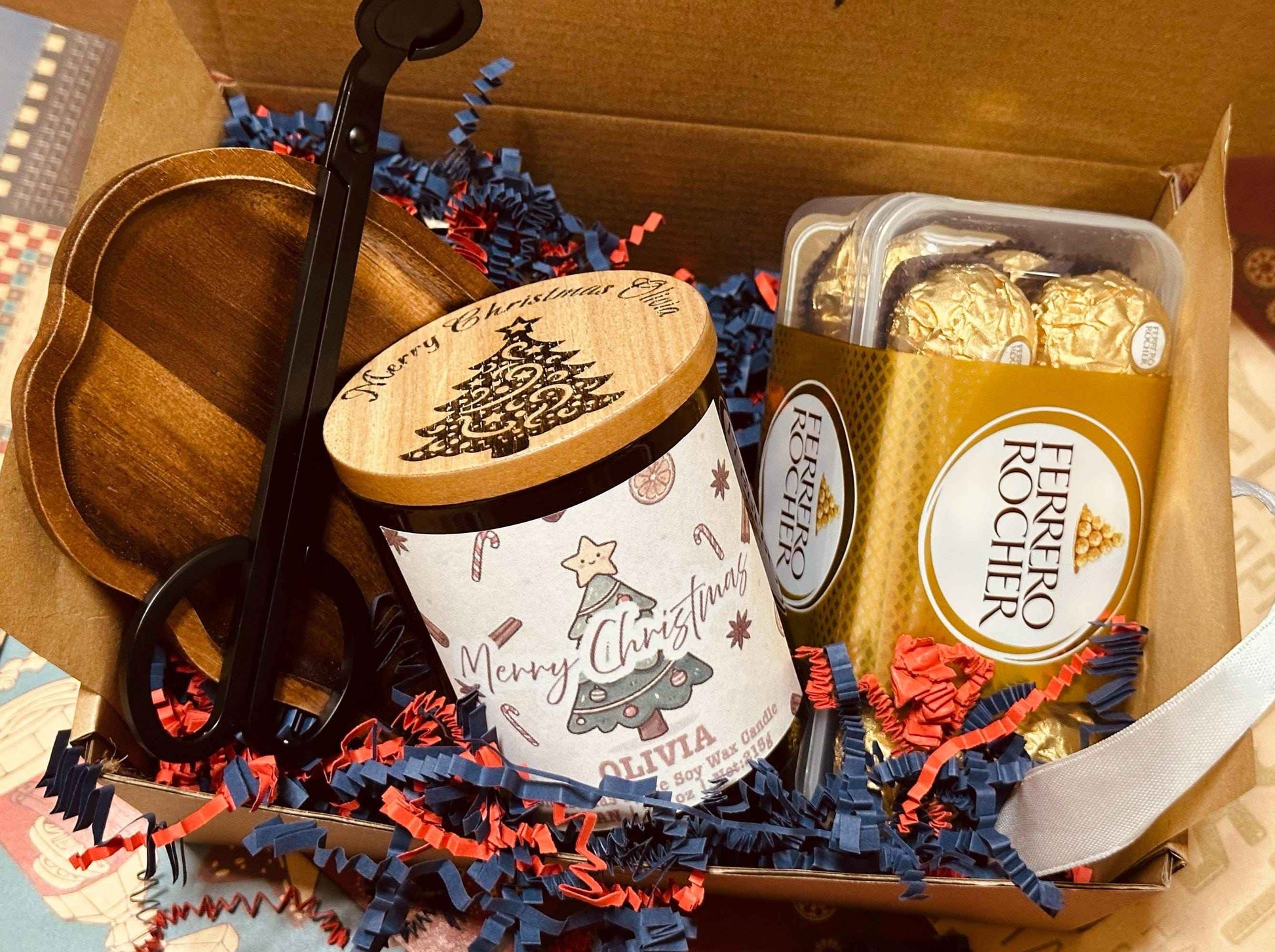 Personalised Christmas Scented Candle Gift Set with Chocolates, Custom Name Engraved on the Lid, Gift For Her